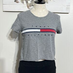 Tommy crop tee